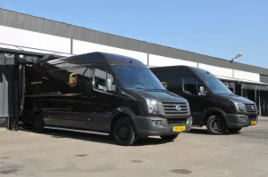 01-Vijftien-Volkswagens-Crafter-voor-Wian